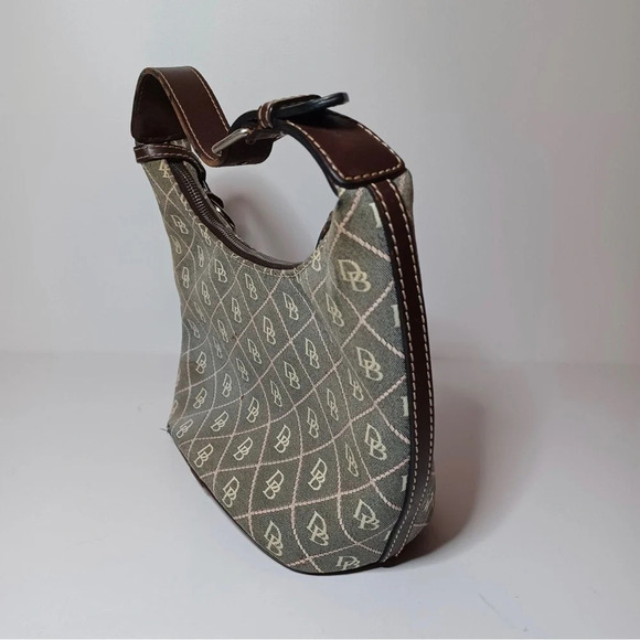 Dooney & Bourke canvas handbag Classic Print *Flaws read description* - Picture 2 of 12
